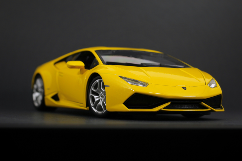 Illustration for article titled Lamborghini Huracan by Bburago in 1:18